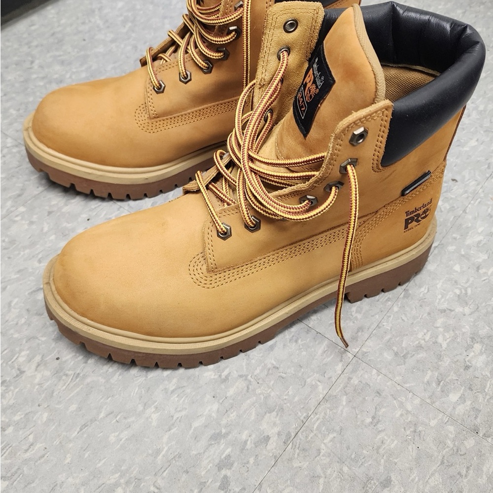 Timberlands - Picture 2 of 3